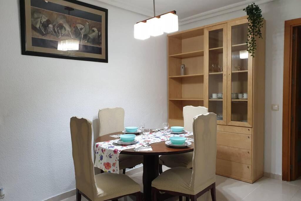 Beautiful And Cozy Apartment In Seville. Dış mekan fotoğraf